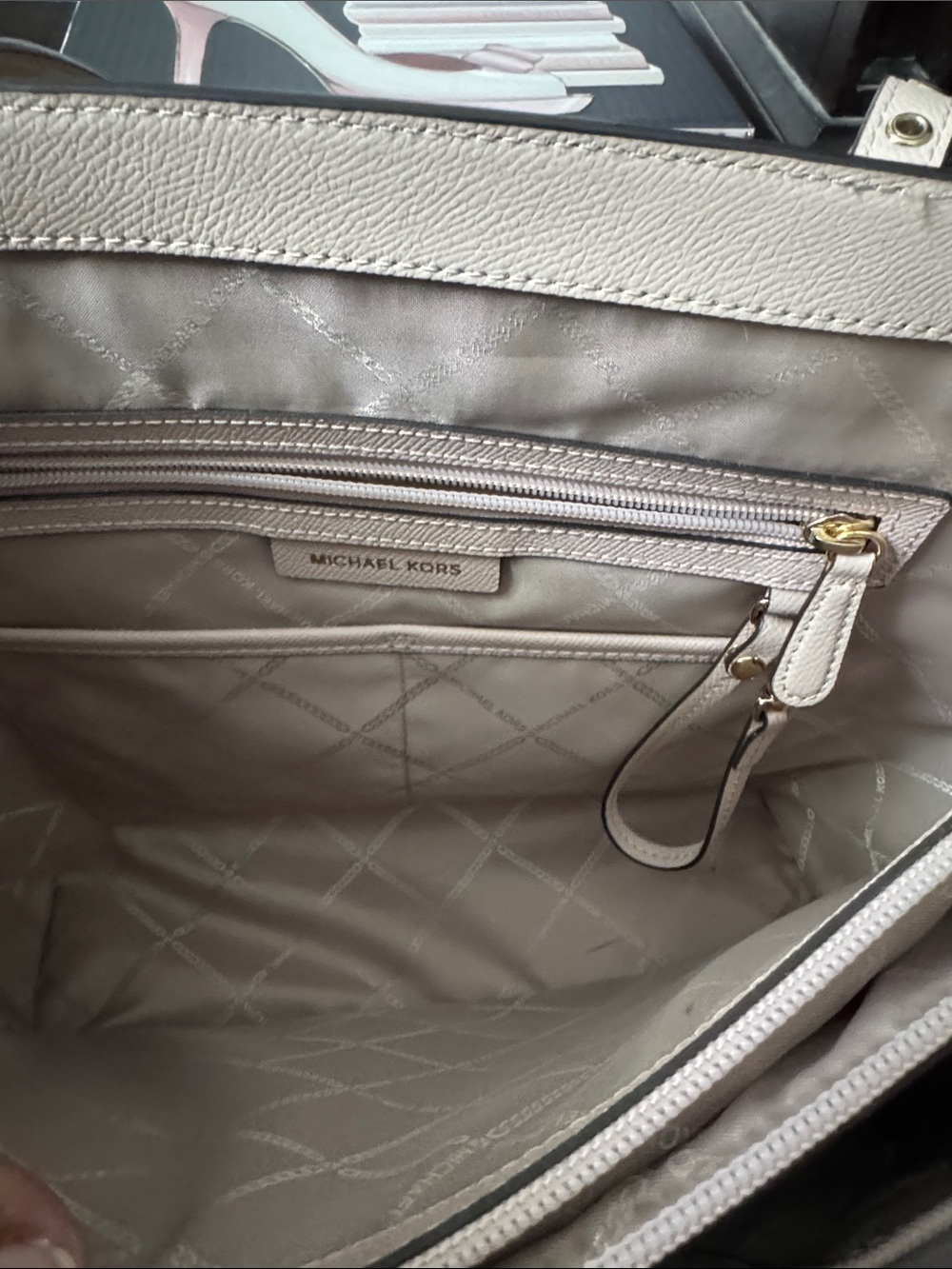 Michael Kors Blush Pink Leather Tote with Gold Logo - Picture 8 of 9